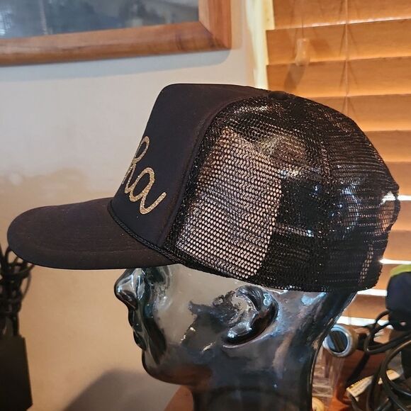 Aloha Glitter Pineapple Mesh Hat - Picture 4 of 7